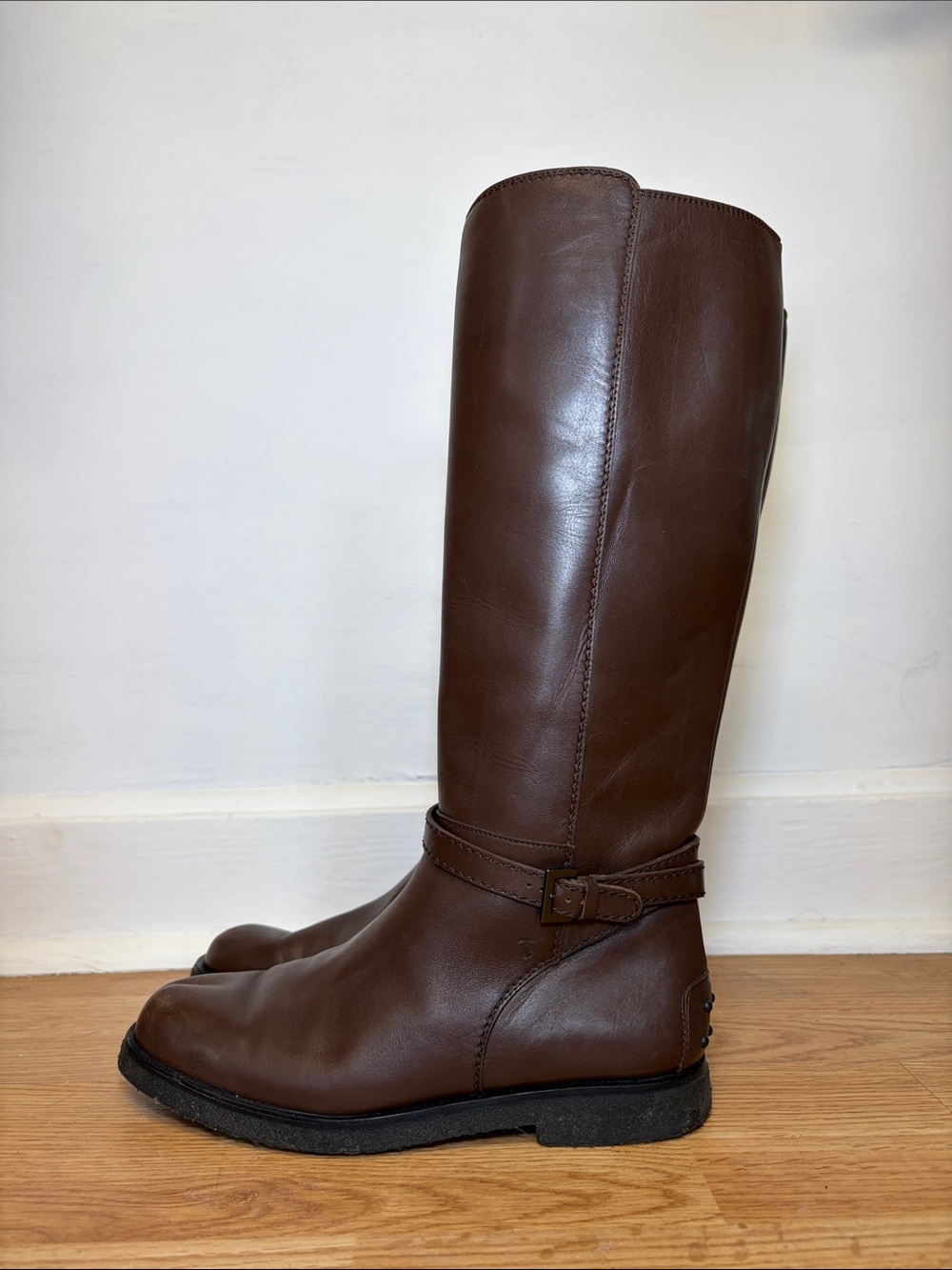 Tod’s tall brown leather riding boots women’s size 7.5